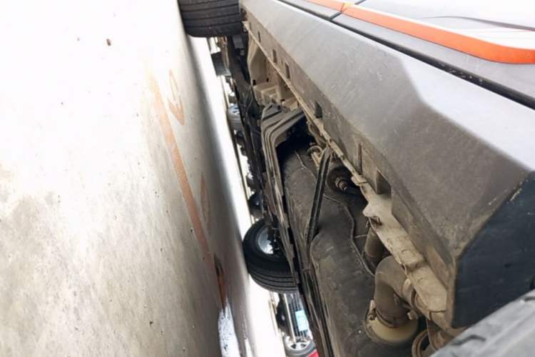 Used Geely Auto Emgrand X7 Sport 2022 Boyue X 1.8TD DCT ZhiZun Edition Left Side Sill