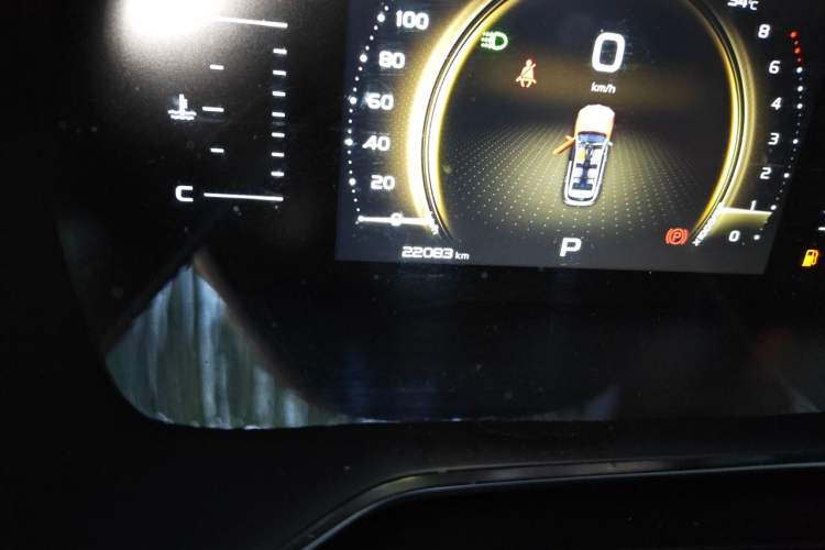 Used Geely Auto Emgrand X7 Sport 2022 Boyue X 1.8TD DCT Smart Model Odometer Close Up