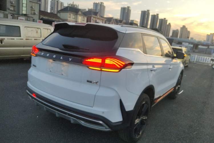 Used Geely Auto Emgrand X7 Sport 2022 Boyue X 1.8TD DCT ZhiZun Edition Rear Right 45 Deg