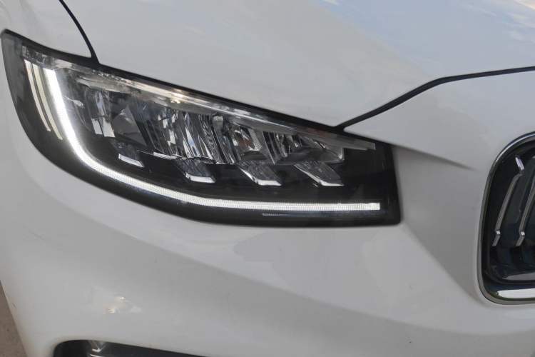 Used Geely Auto Emgrand X7 Sport 2022 1.8TD DCT Zhiya Trim Right Front Headlight