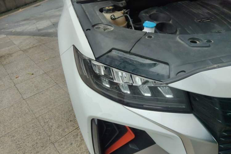 Used Geely Auto Emgrand X7 Sport 2022 Boyue X 1.8TD DCT Smart Connectivity Model Right Front Headlight