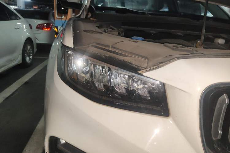 Used Geely Auto Emgrand X7 Sport 2022 1.8TD DCT Zhiya Trim Right Front Headlight