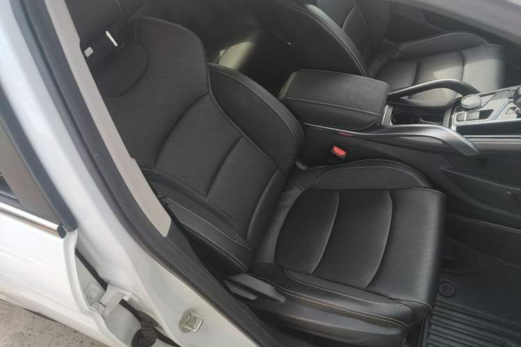 Used Geely Auto Emgrand X7 Sport 2022 Boyue X 1.8TD DCT Smart Model Right Front Seat
