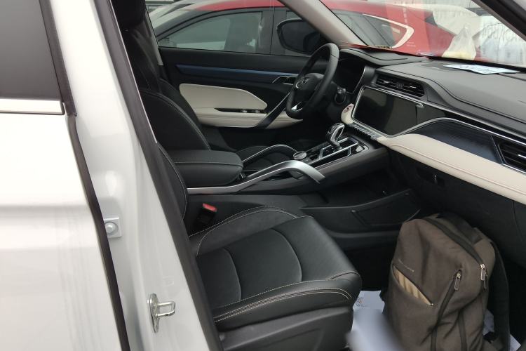 Used Geely Auto Emgrand X7 Sport 2022 Boyue X 1.8TD DCT Smart Model Right Front Seat