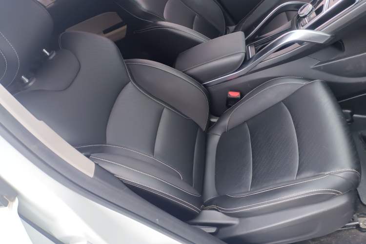 Used Geely Auto Emgrand X7 Sport 2022 Boyue X 1.8TD DCT Smart Model Right Front Seat