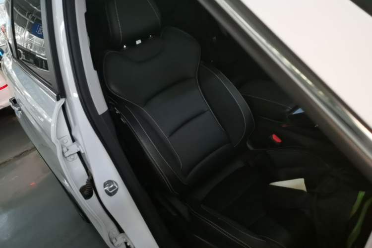 Used Geely Auto Emgrand X7 Sport 2022 Boyue X 1.8TD DCT Smart Model Right Front Seat