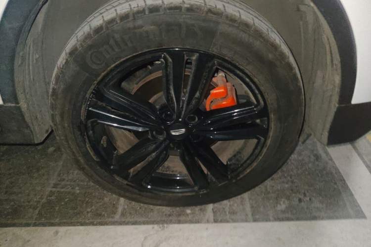 Used Geely Auto Emgrand X7 Sport 2022 Boyue X 1.8TD DCT ZhiShang Model Right Front Wheel Hub