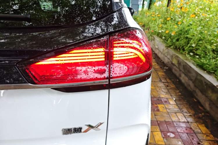 Used Geely Auto Emgrand X7 Sport 2022 Boyue X 1.8TD DCT Smart Model Right Rear Taillight