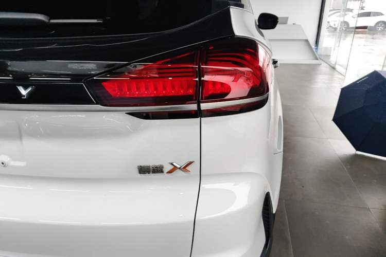 Used Geely Auto Emgrand X7 Sport 2022 Boyue X 1.8TD DCT ZhiZun Edition Right Rear Taillight