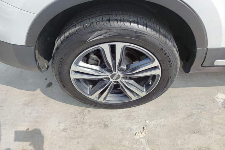 Used Geely Auto Emgrand X7 Sport 2022 1.8TD DCT Zhiya Trim Right Rear Wheel Hub