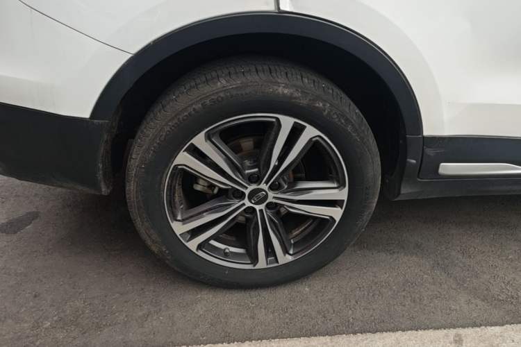 Used Geely Auto Emgrand X7 Sport 2022 1.8TD DCT Zhiya Trim Right Rear Wheel Hub