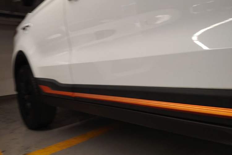 Used Geely Auto Emgrand X7 Sport 2022 Boyue X 1.8TD DCT Smart Model Right Side Sill