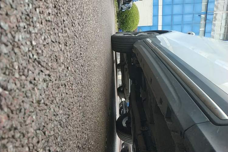 Used Geely Auto Emgrand X7 Sport 2022 1.8TD DCT Zhiya Trim Right Side Sill
