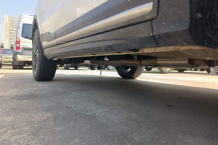 Used Geely Auto Emgrand X7 Sport 2022 1.8TD DCT Zhiya Trim Right Side Sill