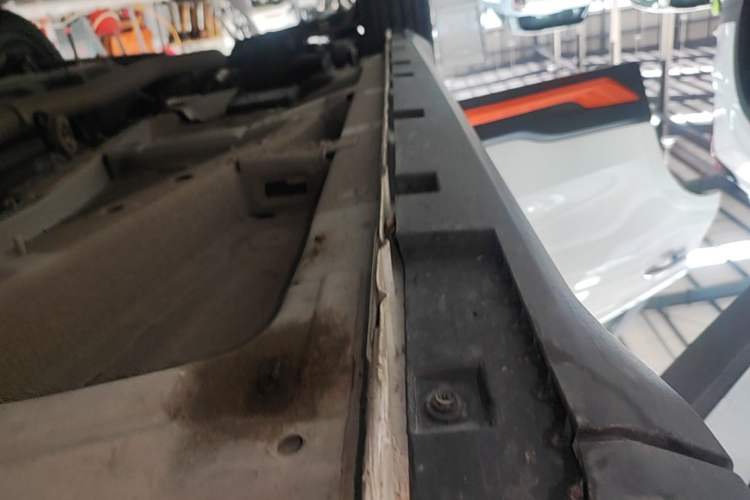 Used Geely Auto Emgrand X7 Sport 2022 Boyue X 1.8TD DCT ZhiZun Edition Right Side Sill