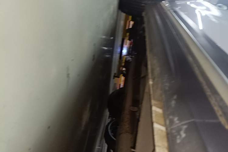 Used Geely Auto Emgrand X7 Sport 2022 1.8TD DCT Zhiya Trim Right Side Sill