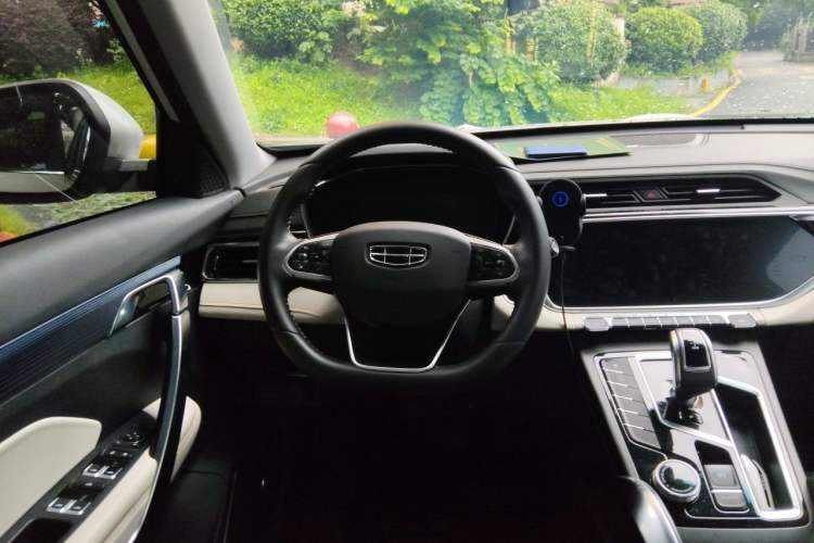 Used Geely Auto Emgrand X7 Sport 2022 Boyue X 1.8TD DCT Smart Connectivity Model Steering Wheel