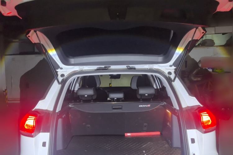 Used Geely Auto Emgrand X7 Sport 2022 Boyue X 1.8TD DCT Smart Model Trunk