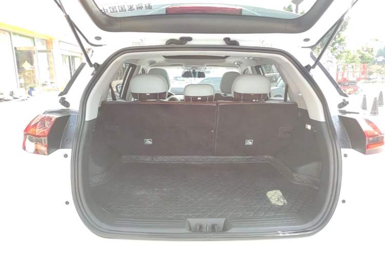 Used Geely Auto Emgrand X7 Sport 2022 1.8TD DCT Zhiya Trim Trunk