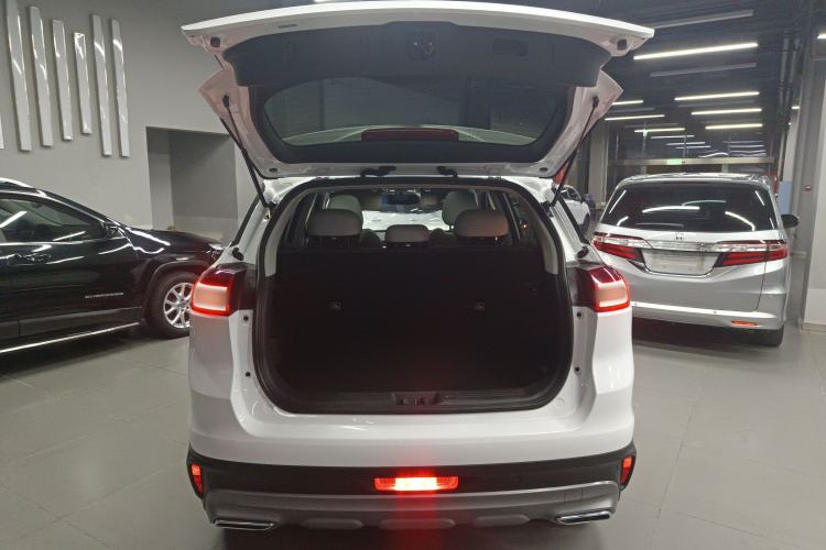 Used Geely Auto Emgrand X7 Sport 2022 1.8TD DCT Zhiya Trim Trunk