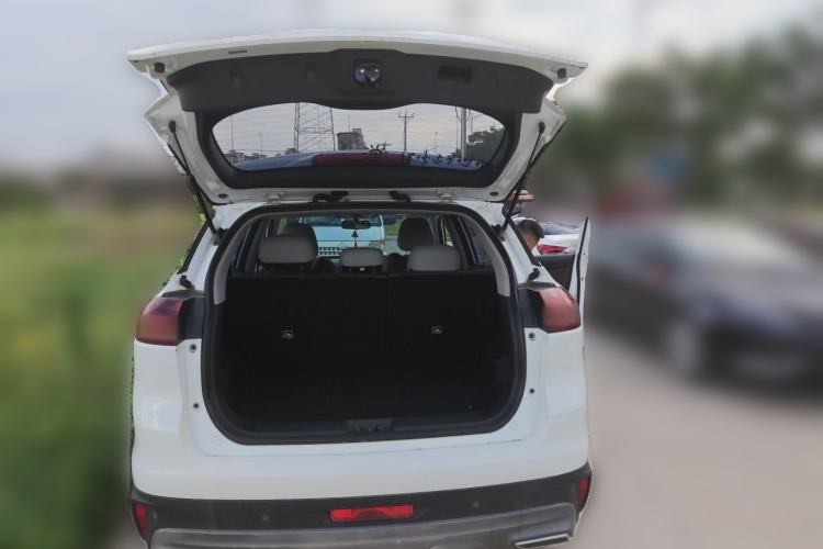 Used Geely Auto Emgrand X7 Sport 2022 1.8TD DCT Zhiya Trim Trunk