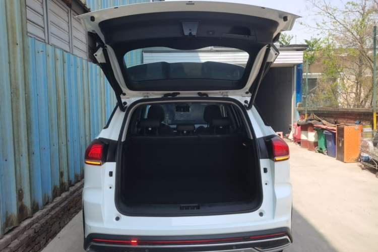 Used Geely Auto Emgrand X7 Sport 2022 Boyue X 1.8TD DCT ZhiZun Edition Trunk