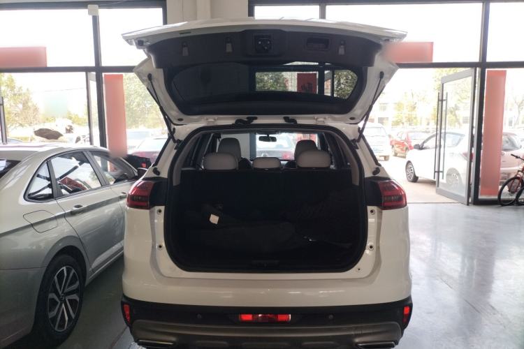 Used Geely Auto Emgrand X7 Sport 2022 1.8TD DCT Zhiya Trim Trunk