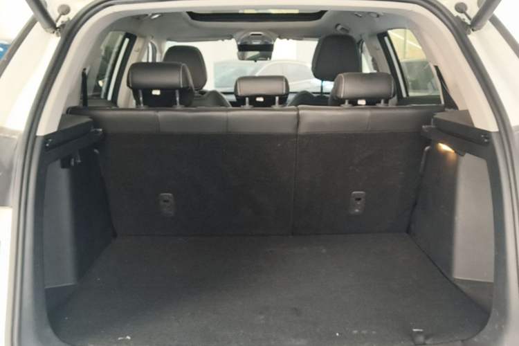 Used Geely Auto Emgrand X7 Sport 2022 Boyue X 1.8TD DCT ZhiZun Edition Trunk