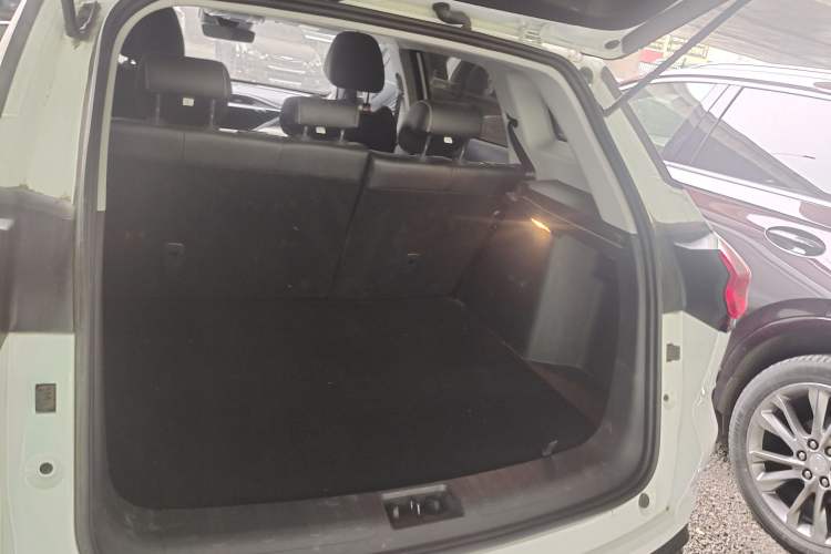 Used Geely Auto Emgrand X7 Sport 2022 Boyue X 1.8TD DCT Smart Model Trunk
