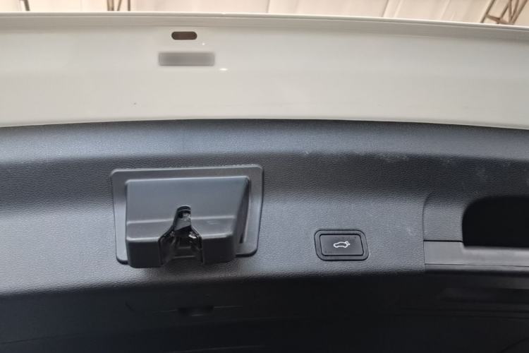 Used Geely Auto Emgrand X7 Sport 2022 Boyue X 1.8TD DCT ZhiZun Edition Trunk