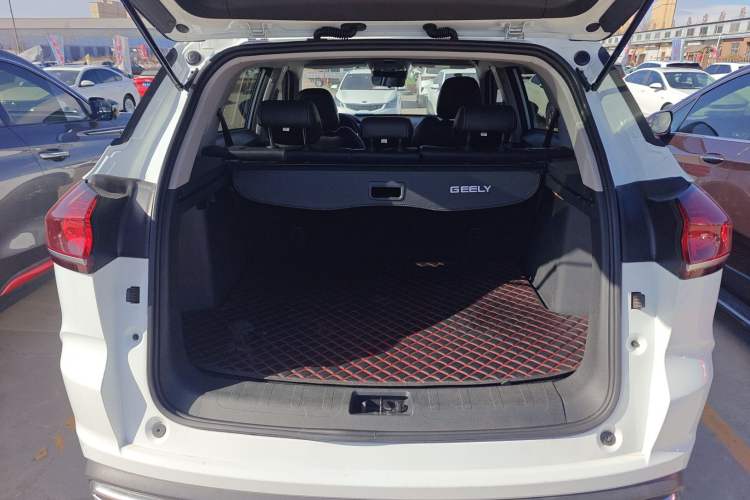 Used Geely Auto Emgrand X7 Sport 2022 Boyue X 1.8TD DCT Smart Model Trunk