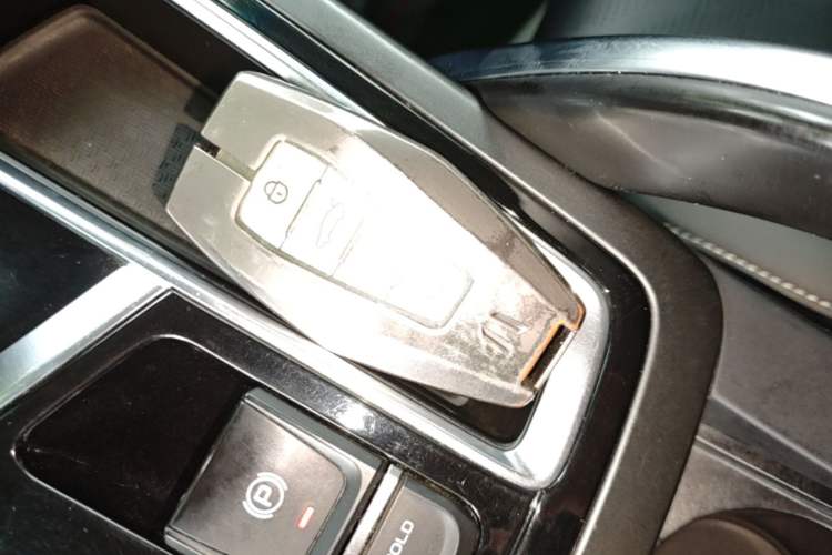 Used Geely Auto Emgrand X7 Sport 2022 Boyue X 1.8TD DCT Smart Model Vehicle Key