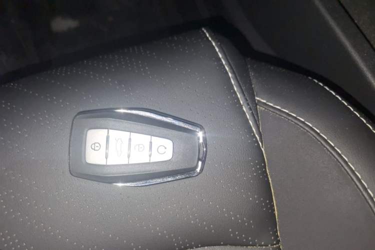 Used Geely Auto Emgrand X7 Sport 2022 Boyue X 1.8TD DCT Smart Model Vehicle Key