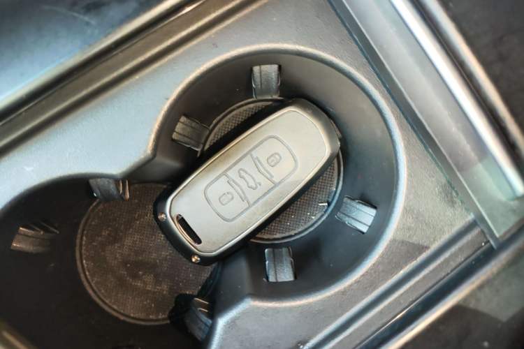 Used Geely Auto Emgrand X7 Sport 2022 1.8TD DCT Zhiya Trim Vehicle Key