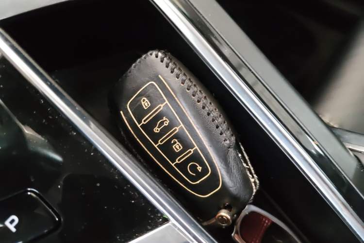 Used Geely Auto Emgrand X7 Sport 2022 Boyue X 1.8TD DCT ZhiZun Edition Vehicle Key