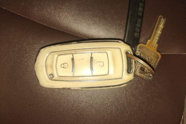 Used Geely Auto Emgrand X7 Sport 2022 1.8TD DCT Zhiya Trim Vehicle Key