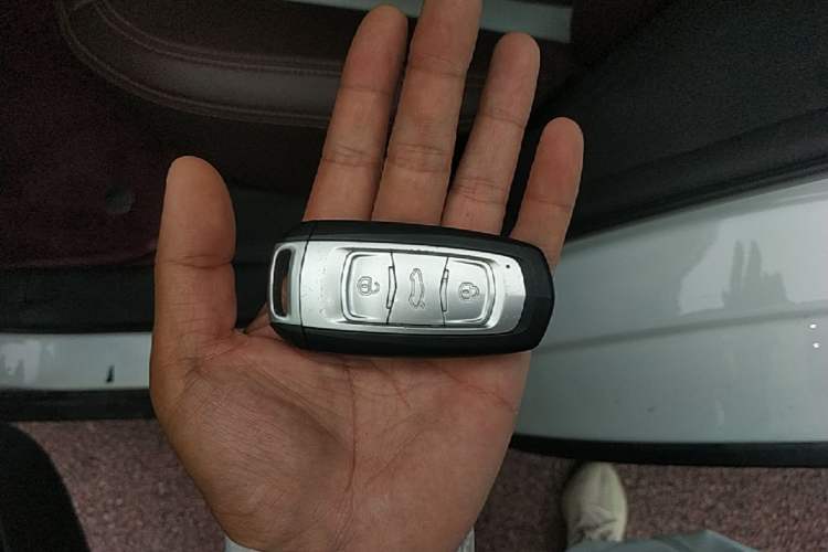 Used Geely Auto Emgrand X7 Sport 2022 1.8TD DCT Zhiya Trim Vehicle Key