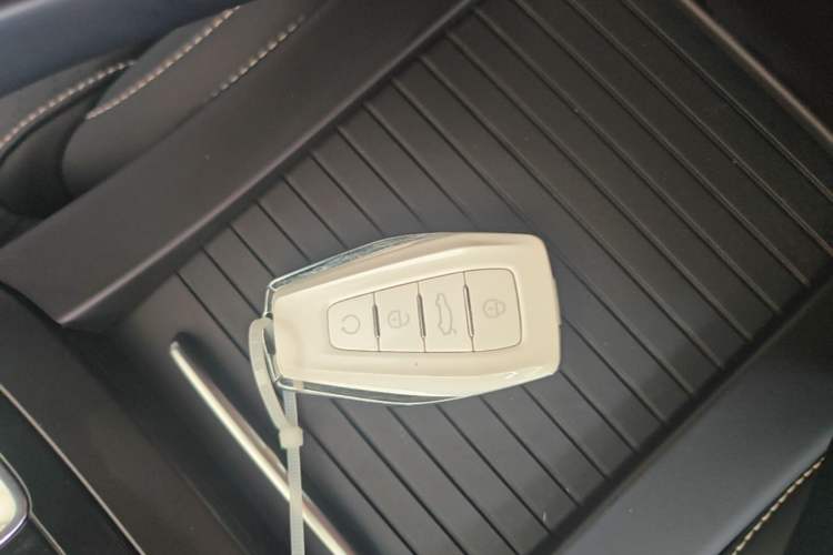 Used Geely Auto Emgrand X7 Sport 2022 Boyue X 1.8TD DCT Smart Model Vehicle Key