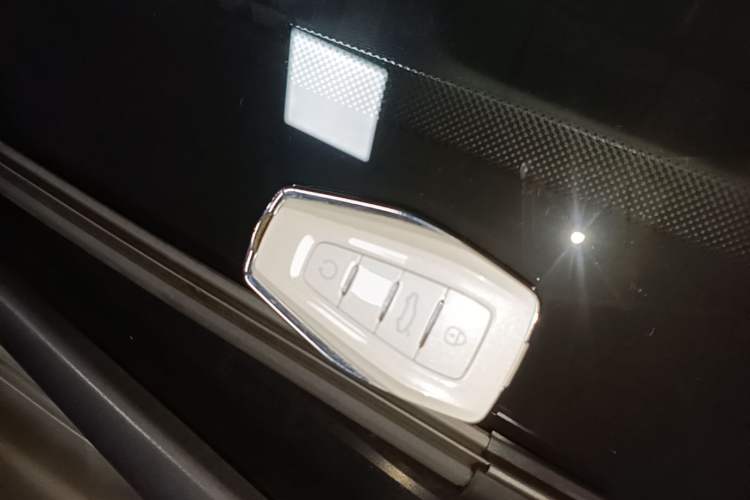Used Geely Auto Emgrand X7 Sport 2022 Boyue X 1.8TD DCT Smart Model Vehicle Key