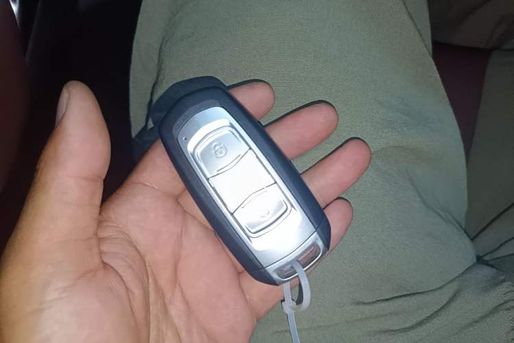 Used Geely Auto Emgrand X7 Sport 2022 1.8TD DCT Zhiya Trim Vehicle Key