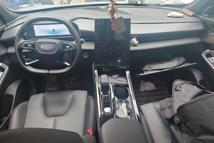 Used Geely Auto Emgrand X7 Sport 2023 Boyue COOL 1.5TD Smart Model Center Console