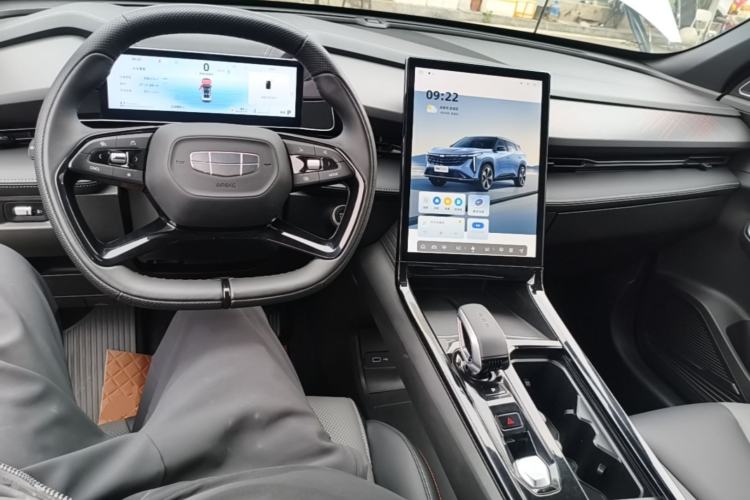 Used Geely Auto Emgrand X7 Sport 2023 Boyue COOL 1.5TD Smart Model Center Console