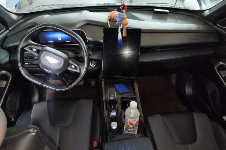 Used Geely Auto Emgrand X7 Sport 2023 Boyue COOL 1.5TD Smart Connect+ Center Console