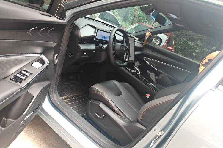 Used Geely Auto Emgrand X7 Sport 2023 Boyue COOL 1.5TD Smart Model Driver Seat