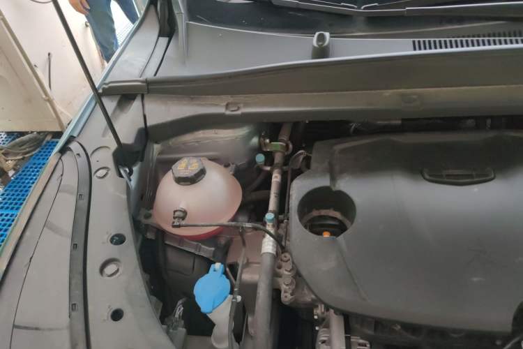Used Geely Auto Emgrand X7 Sport 2023 Boyue COOL 1.5TD Smart Connect+ Engine Bay Right