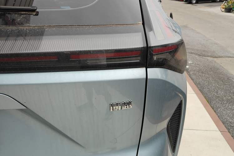 Used Geely Auto Emgrand X7 Sport 2023 Boyue COOL 1.5TD ZhiZun Edition Exterior 3