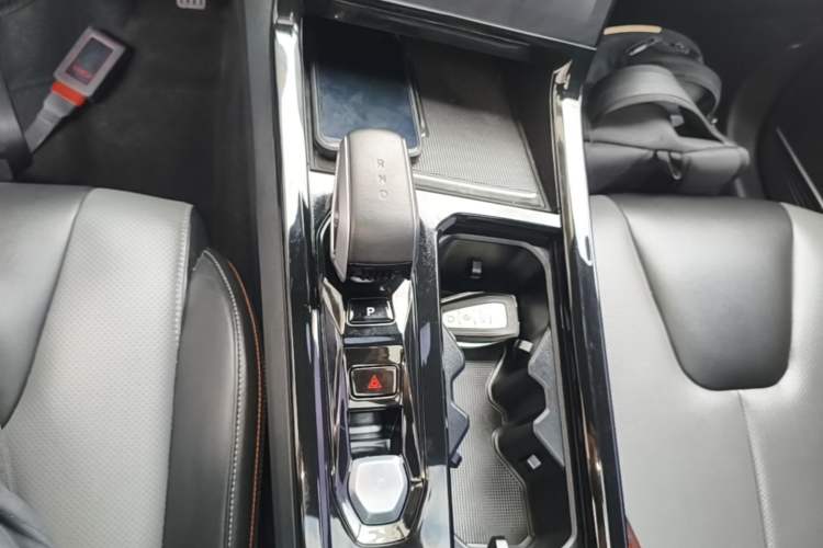Used Geely Auto Emgrand X7 Sport 2023 Boyue COOL 1.5TD Smart Connect+ Gear Lever
