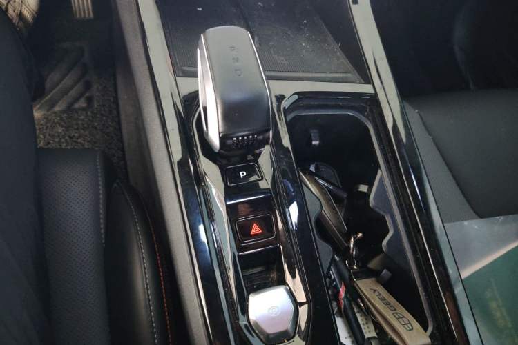 Used Geely Auto Emgrand X7 Sport 2023 Boyue COOL 1.5TD Smart Model Gear Lever