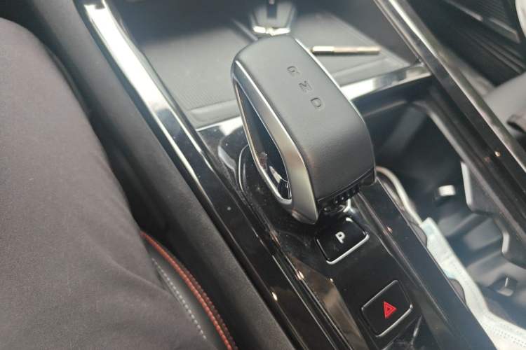 Used Geely Auto Emgrand X7 Sport 2023 Boyue COOL 1.5TD Smart Model Gear Lever