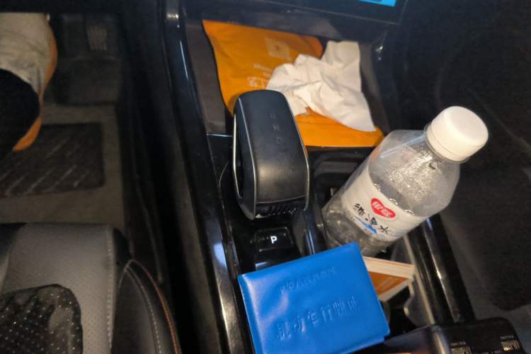 Used Geely Auto Emgrand X7 Sport 2023 Boyue COOL 1.5TD Smart Connect+ Gear Lever